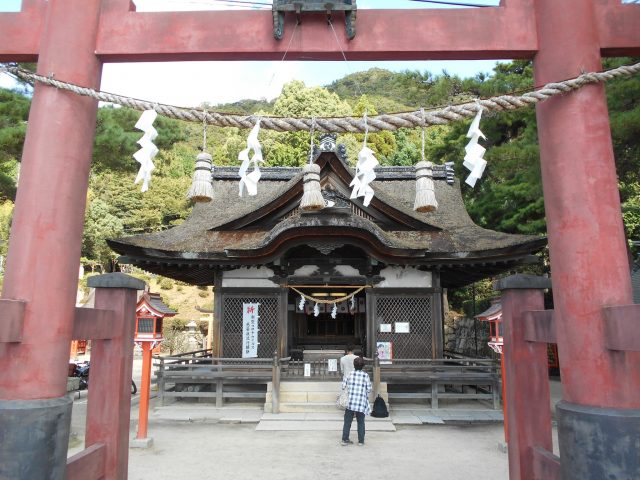 白鬚神社拝殿